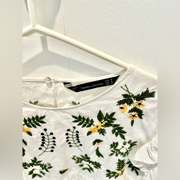 Zara Embroidered Blouse - Picture 3 of 3